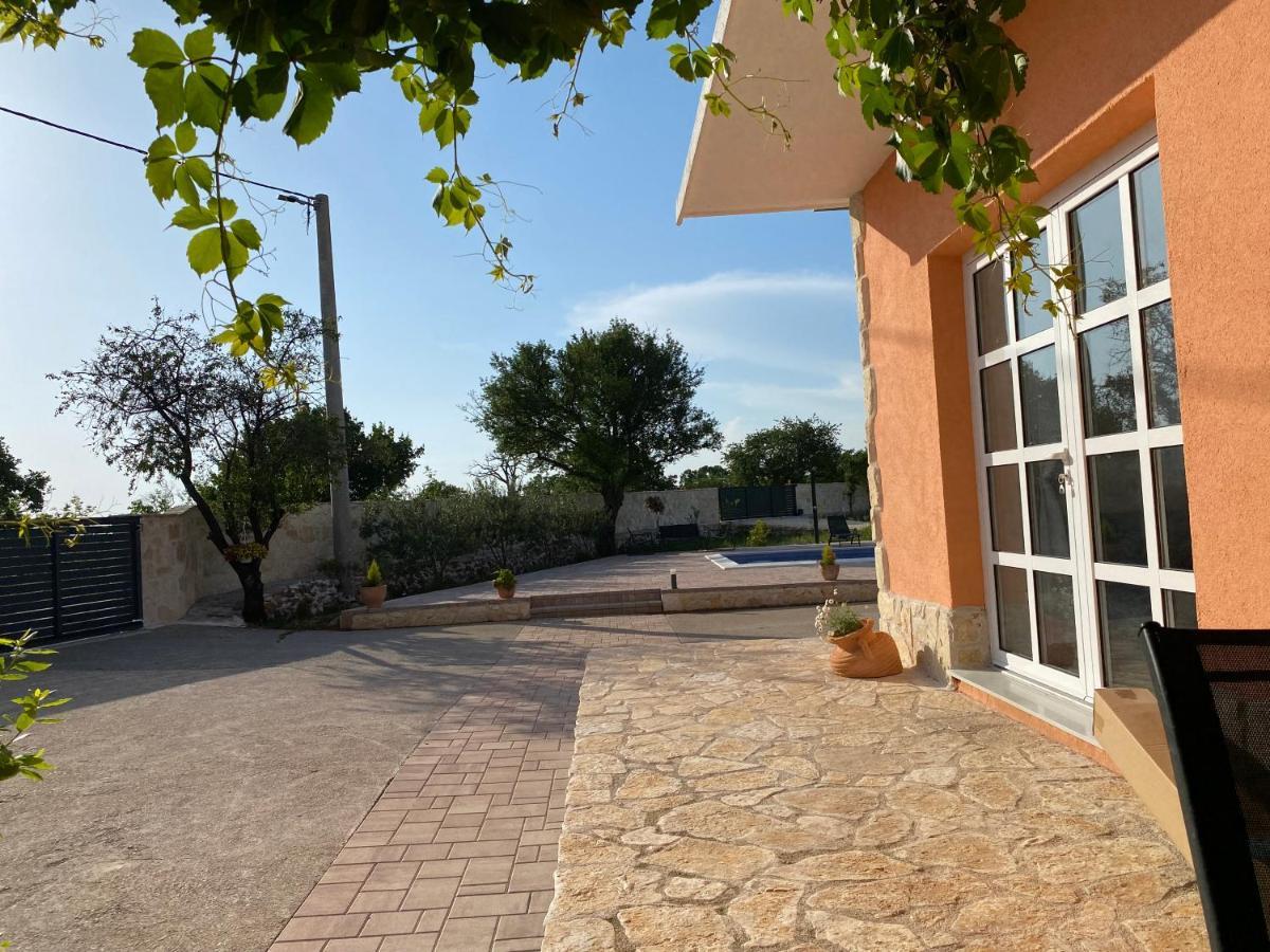 Iris Holiday Home Trbounje Exterior photo
