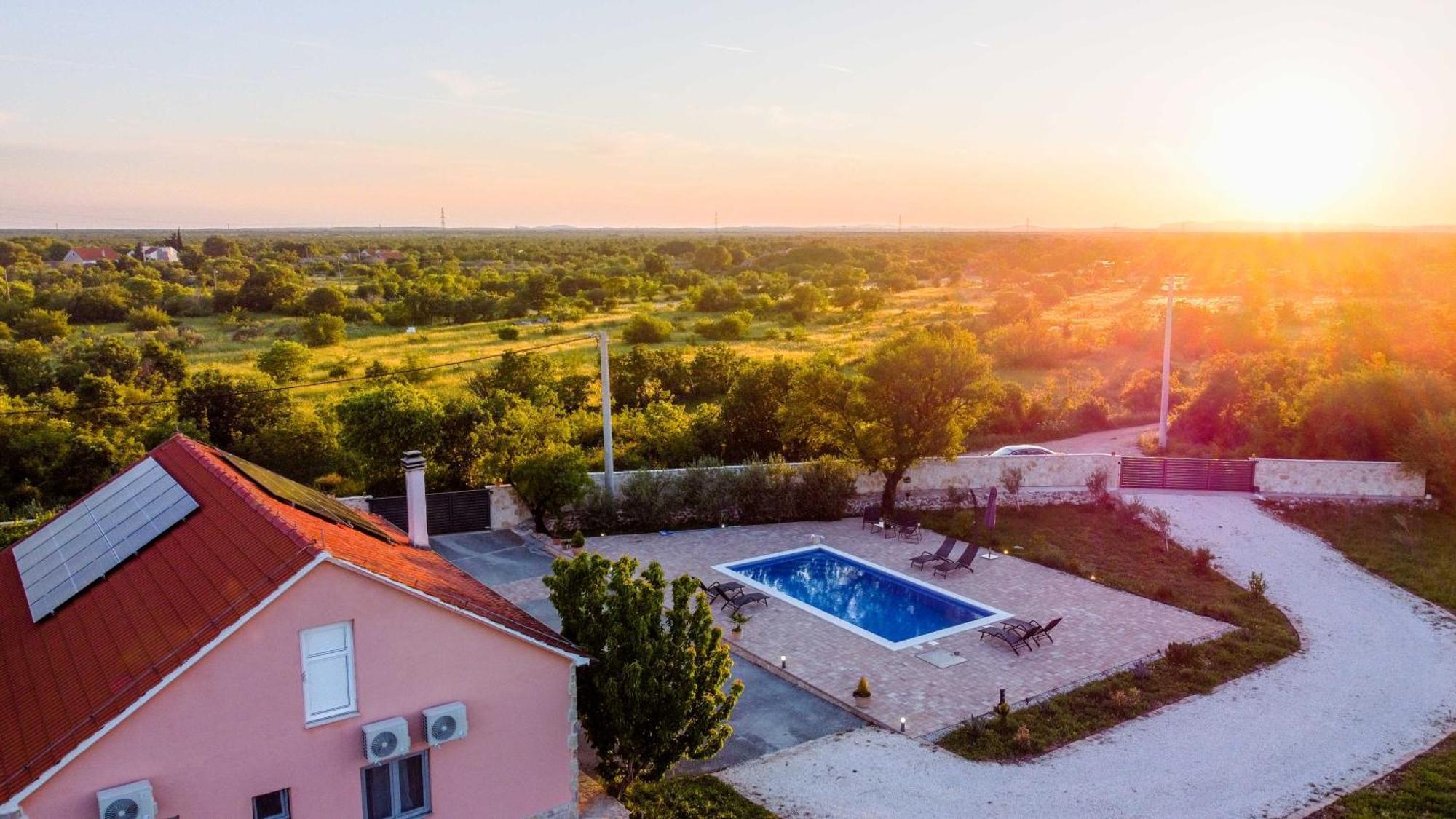 Iris Holiday Home Trbounje Exterior photo